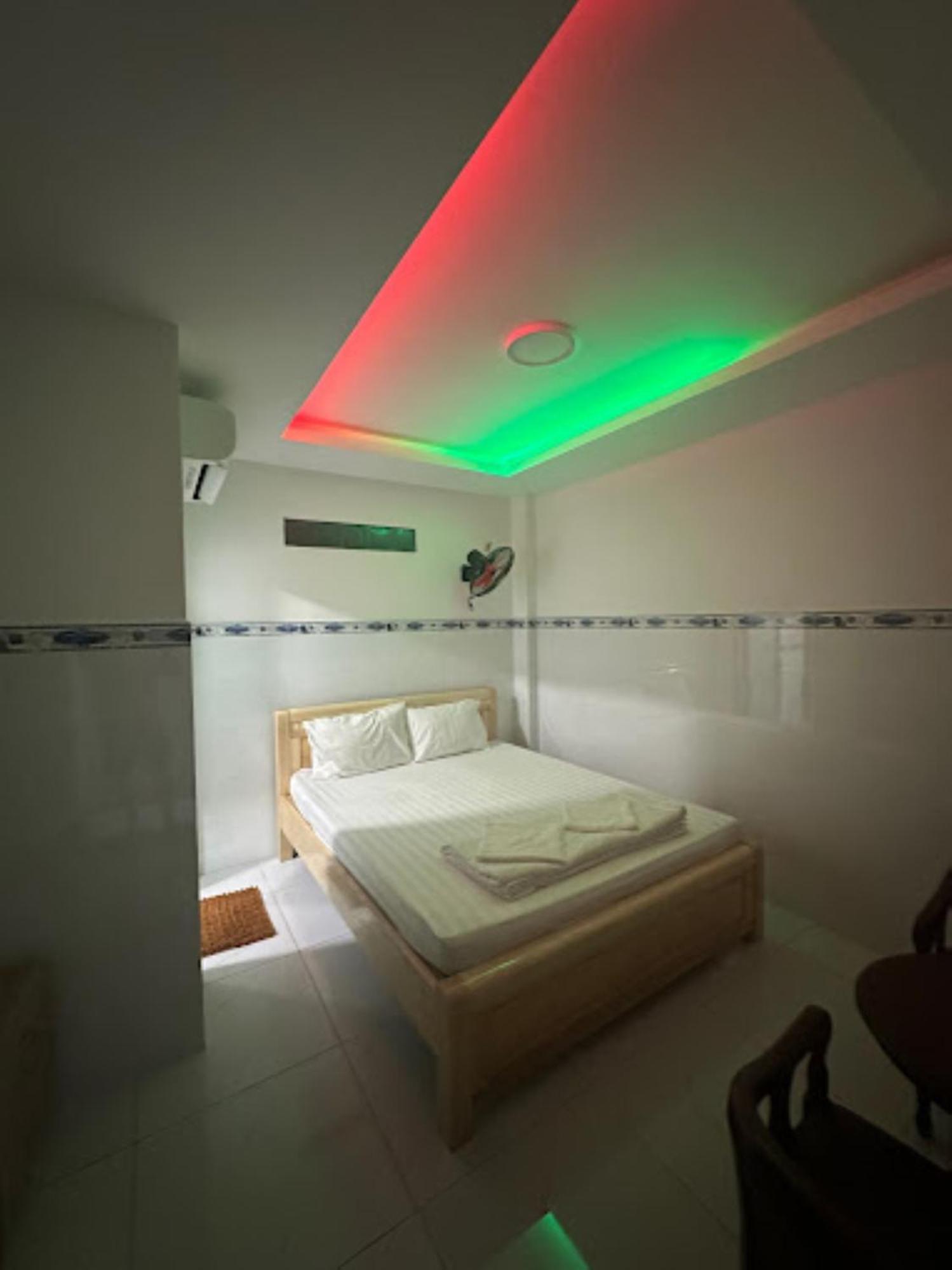 Phuong Anh 2 - Binh Tan Hotel